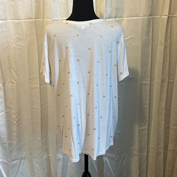 Plus White Scoop Neck Women’s Short Sleeve Gold Foil Print Lightweight Tee - Picture 2 of 14